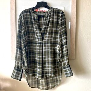 Banana Republic long sleeve blouse